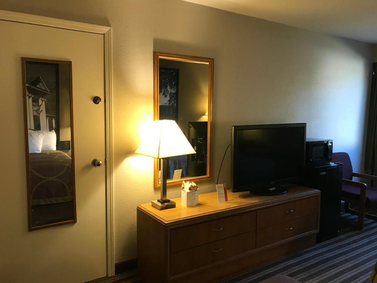 Hotel Super 8 By Wyndham Oxford Extérieur photo