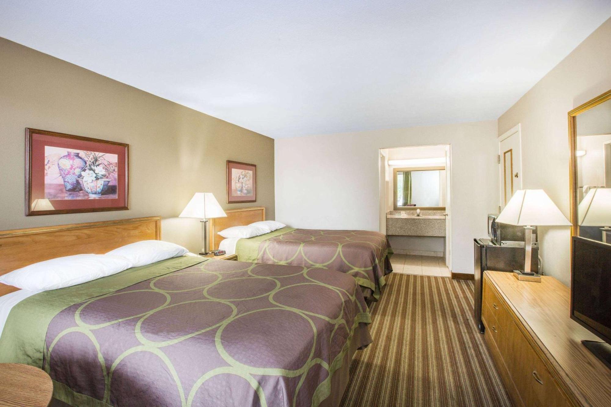 Hotel Super 8 By Wyndham Oxford Extérieur photo